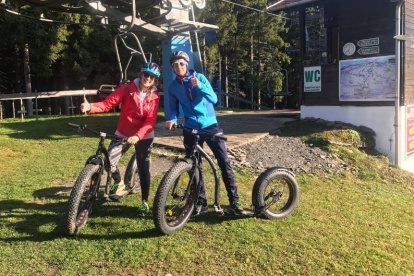 Zomerplezier op de pistes van een skigebied in Duitsland