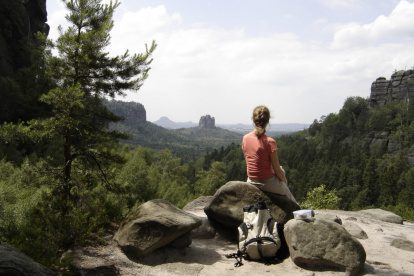 Wandelen in Duitsland. Ontdek de 4 grote bergwandelroutes in Saksen.